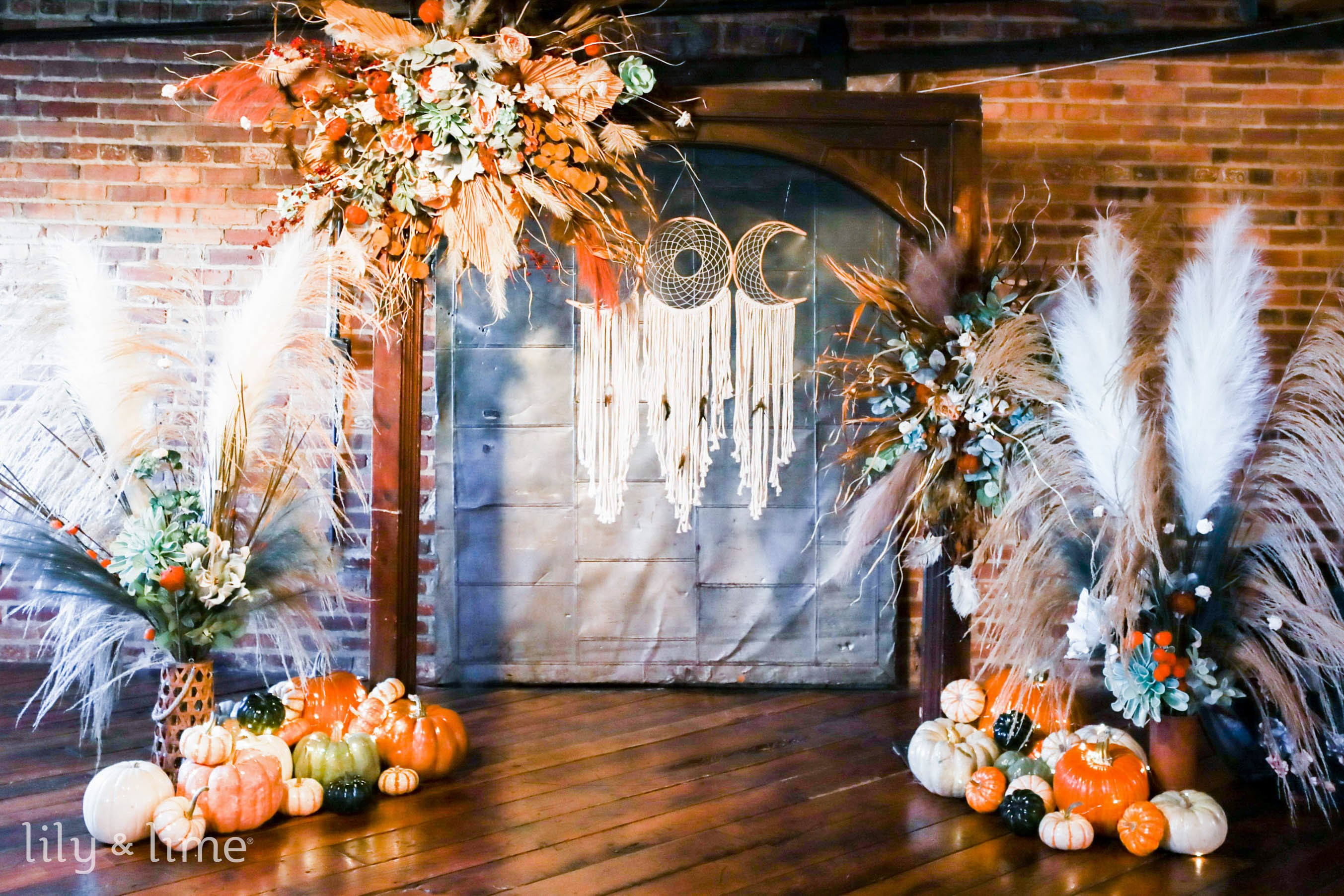 DIY Autumn Wedding Decor For Your Cozy Fall Wedding Lily Lime