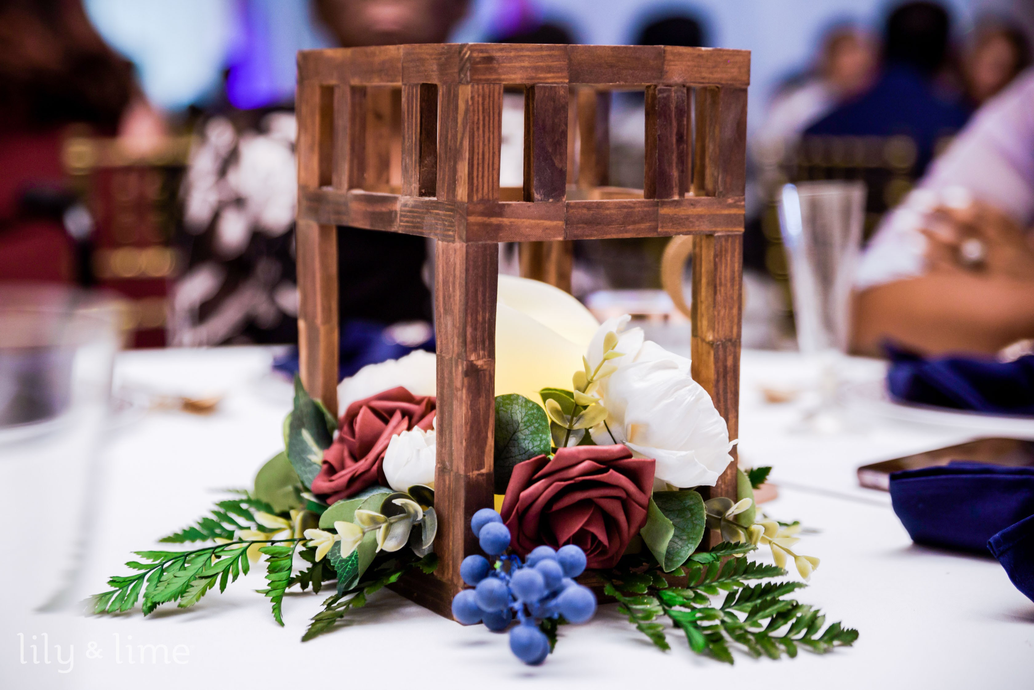 Wedding store table centrepieces