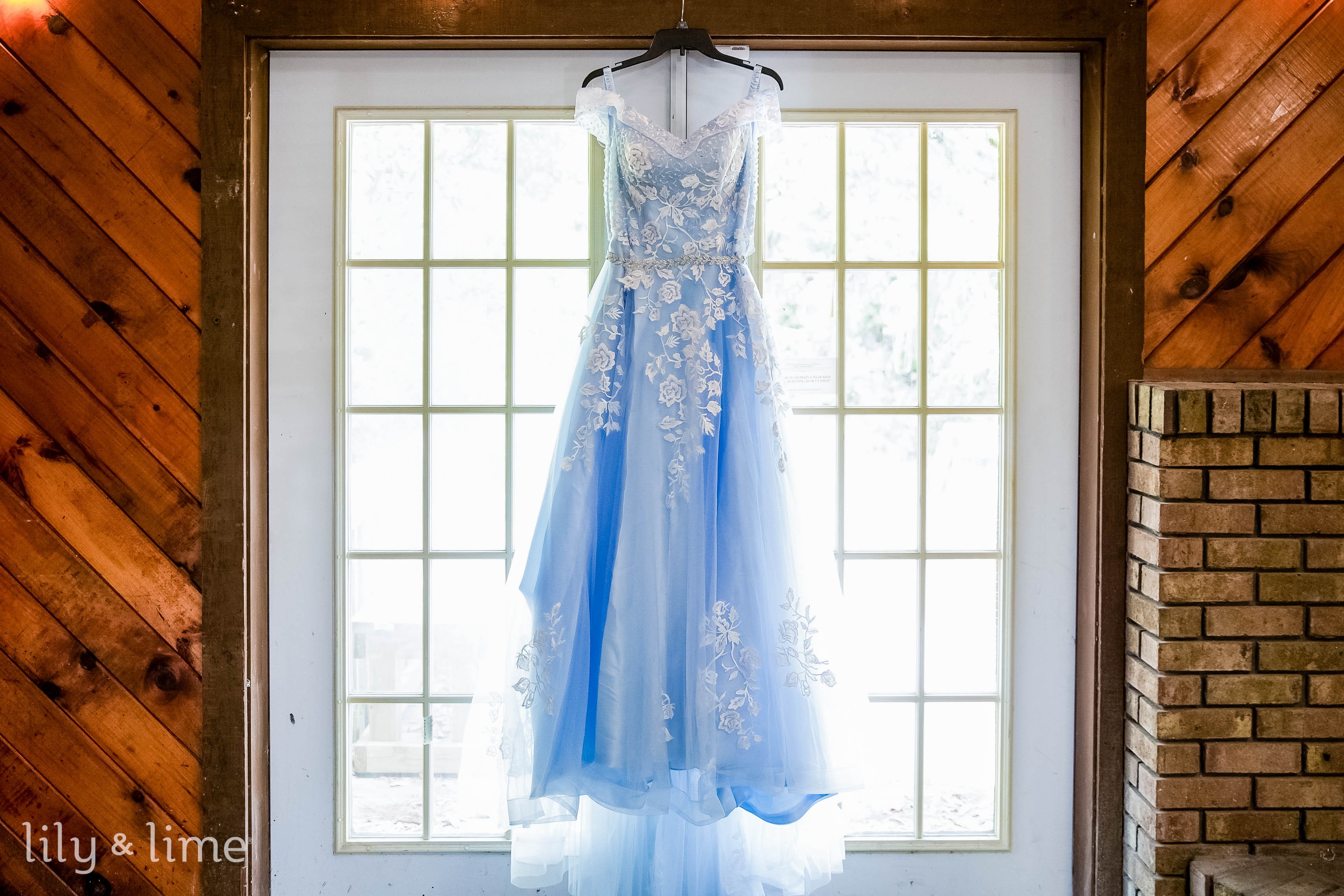 Unique And Amazing Bridal Dress Ideas To Make Your Bridal Moment Memorable Lily Lime