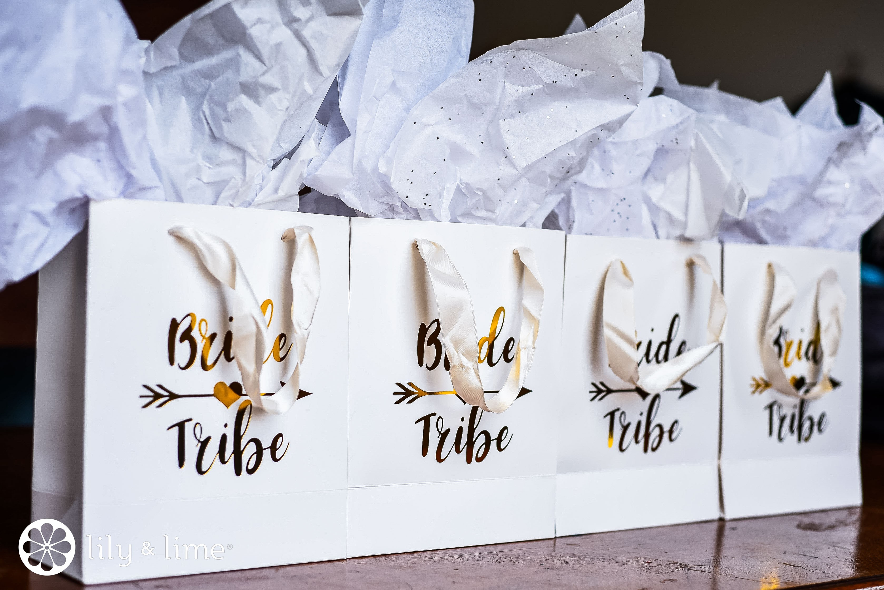 Amazing Bridal Shower Gift Ideas and Etiquettes