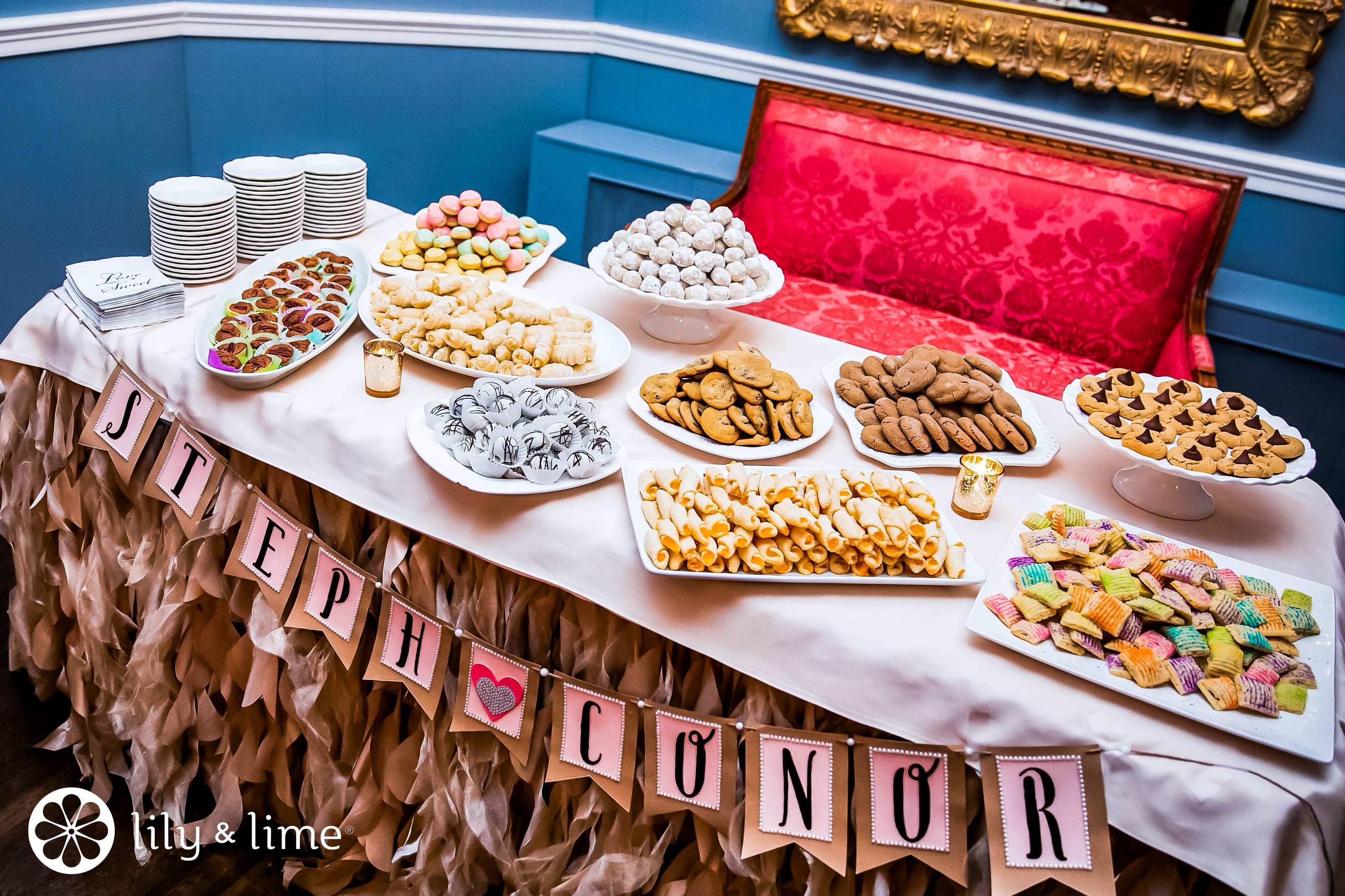 6 creative drink stations at your cocktail hour during your wedding