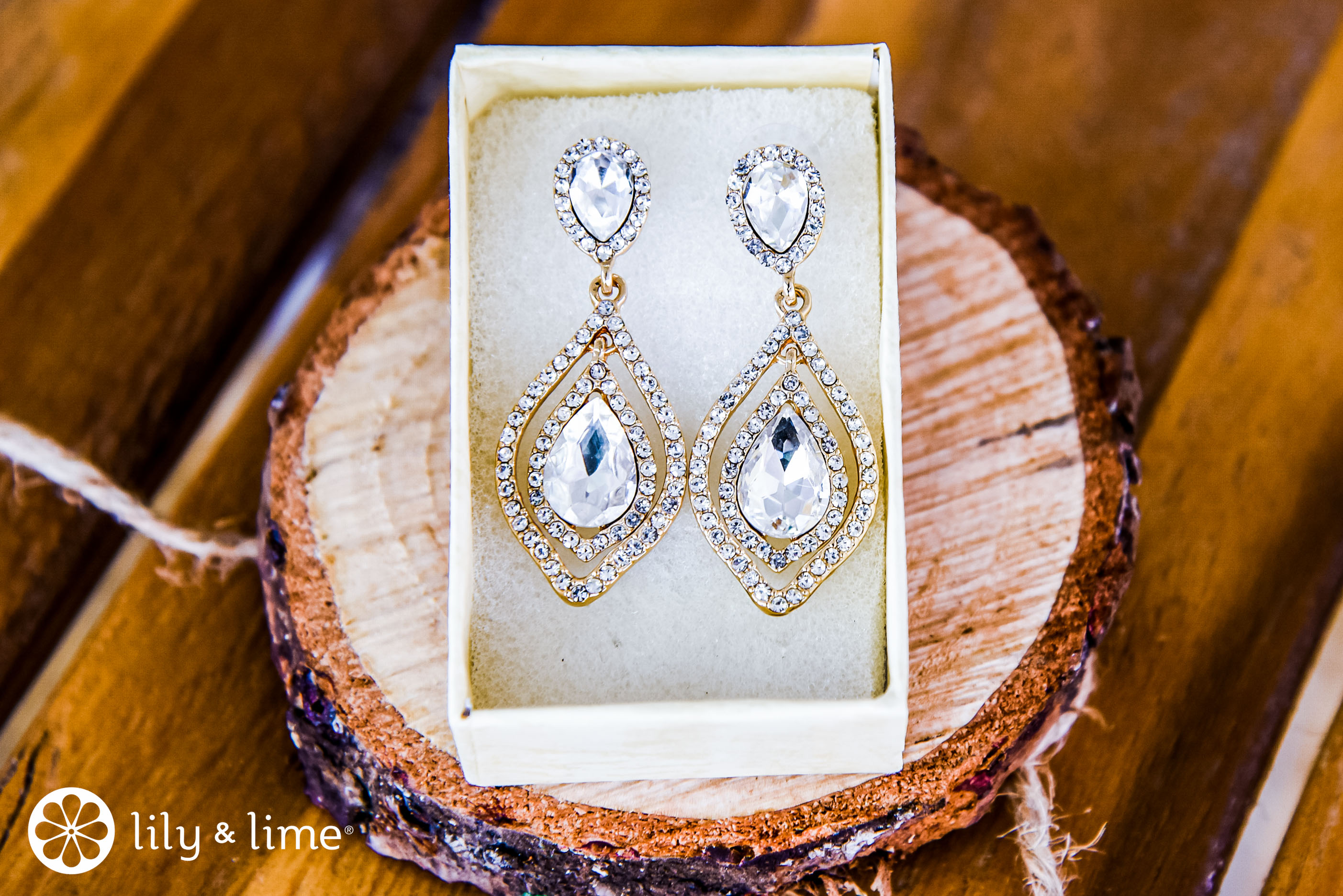 Diamond earrings for wedding sale day