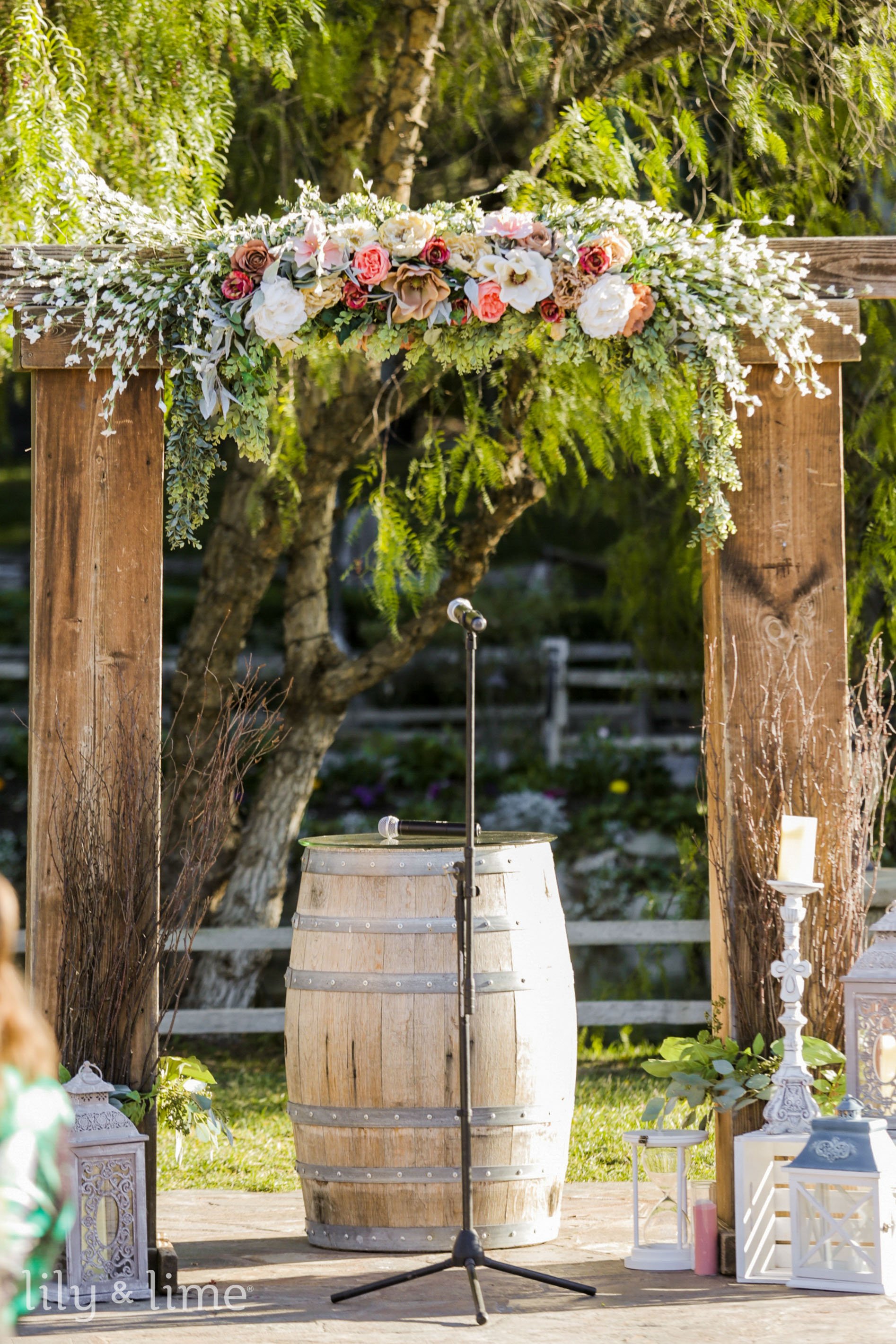 DIY Rustic Wedding - DIY Wedding Ideas, Invitations, Flowers for a Rustic  Country Wedding