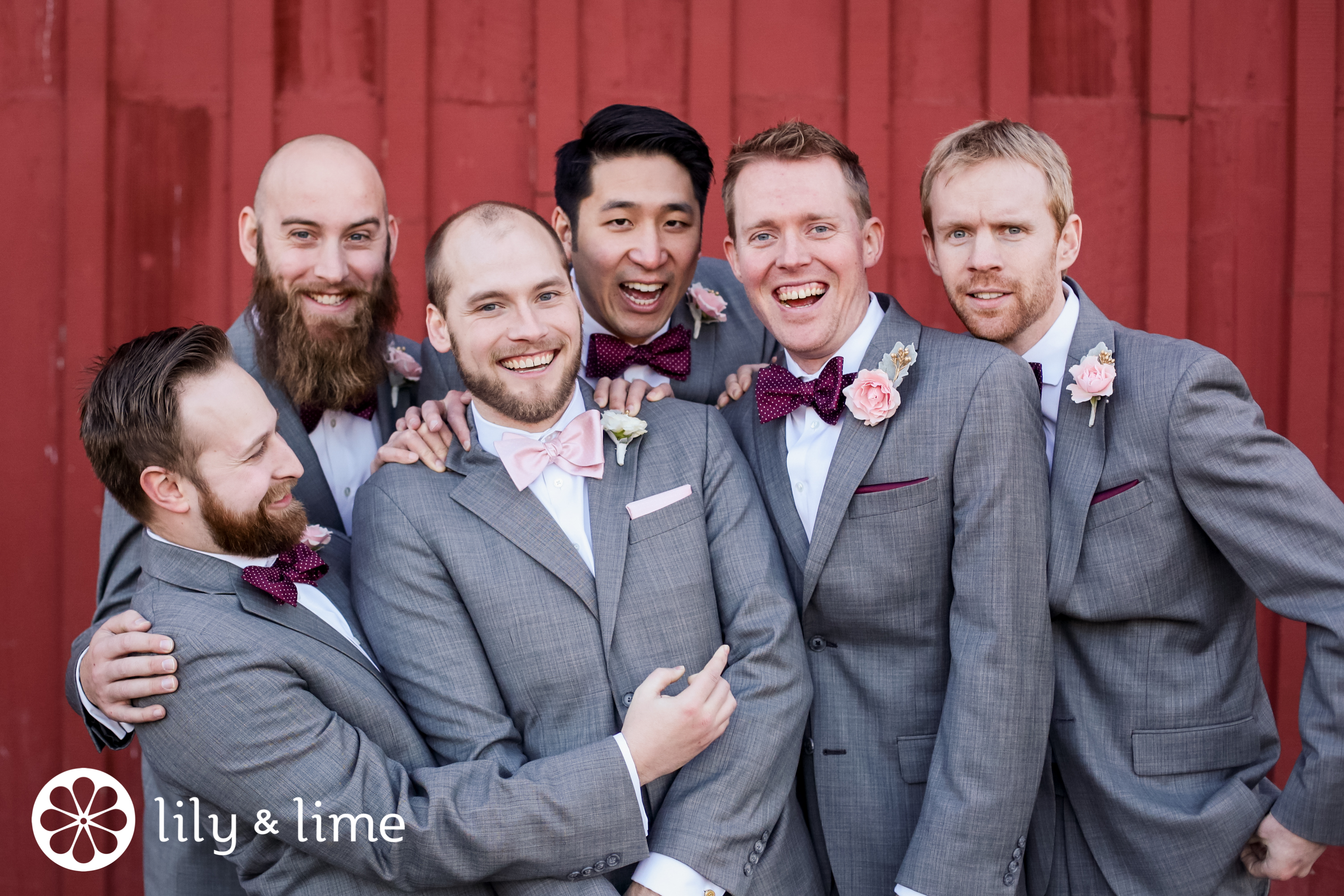 Boutonnieres discount for groomsmen