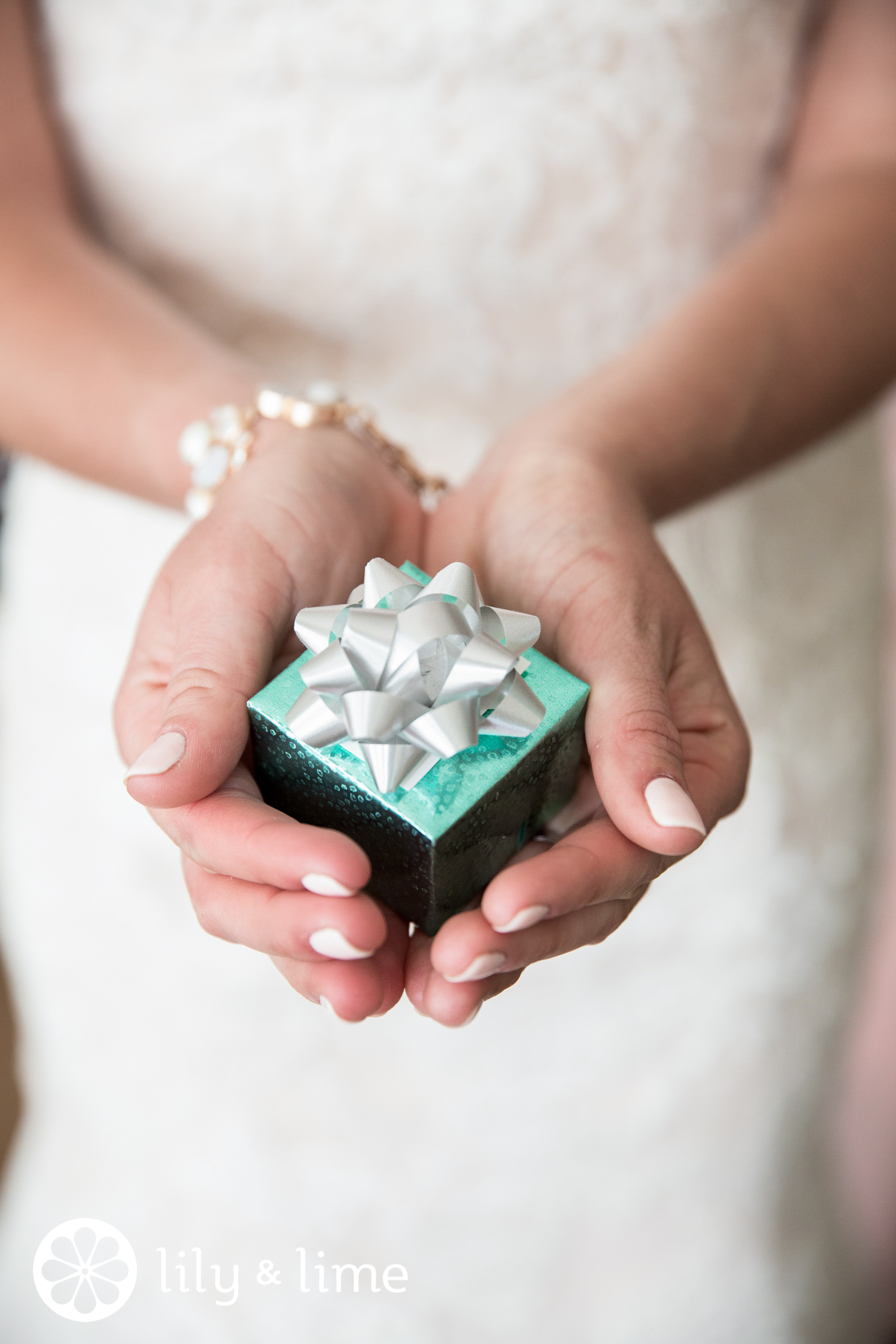 ideas for inexpensive bridal party gifts