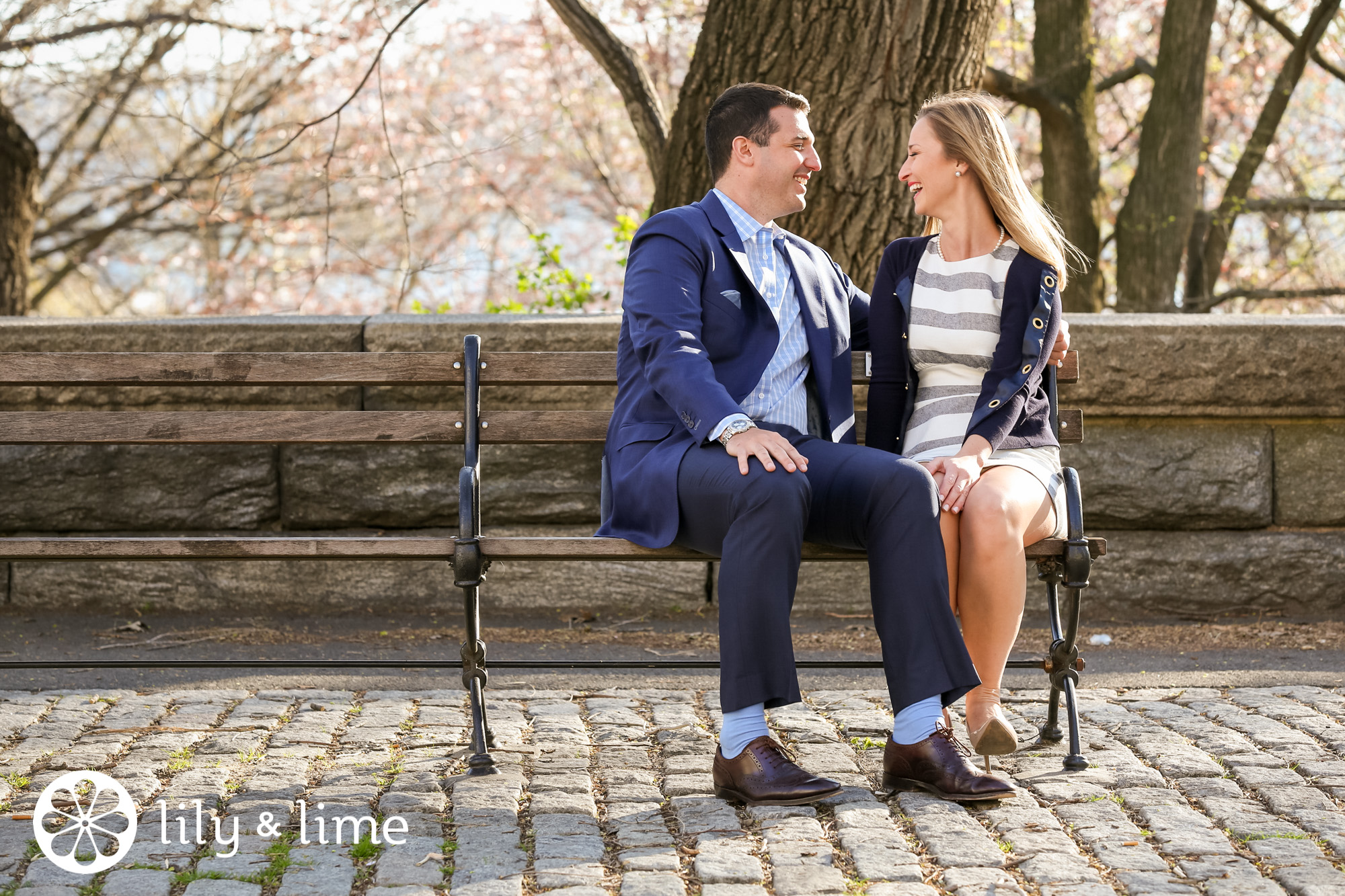 fall engagement photo style ideas