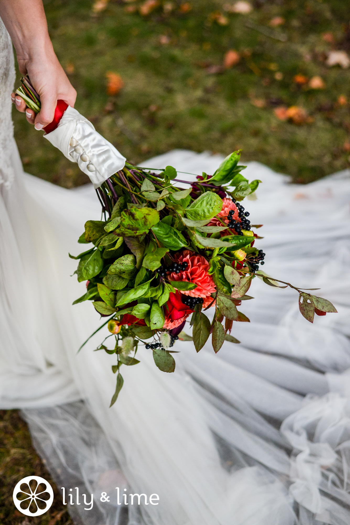 fall wedding bouquet with red berries