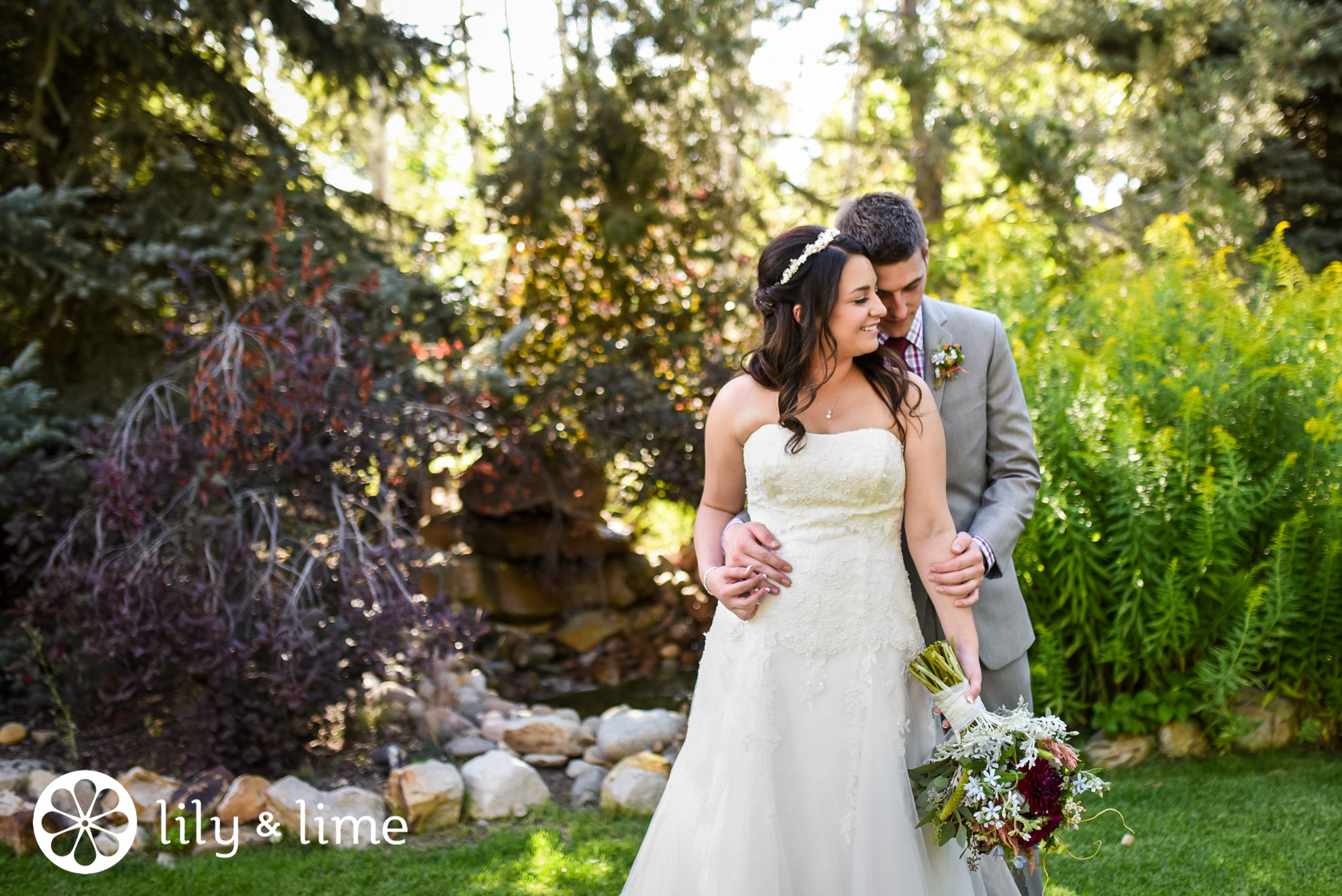 fall outdoor wedding photos