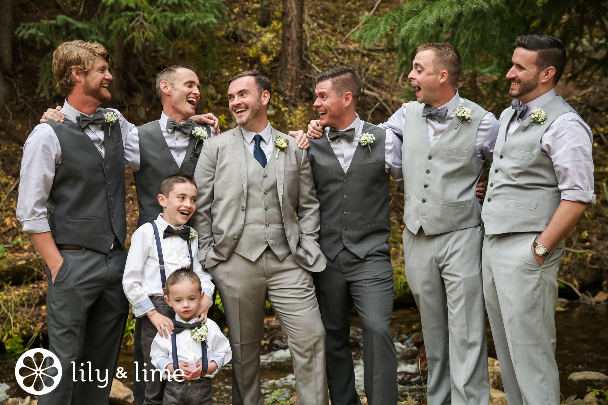 groomsmen wedding photo ideas