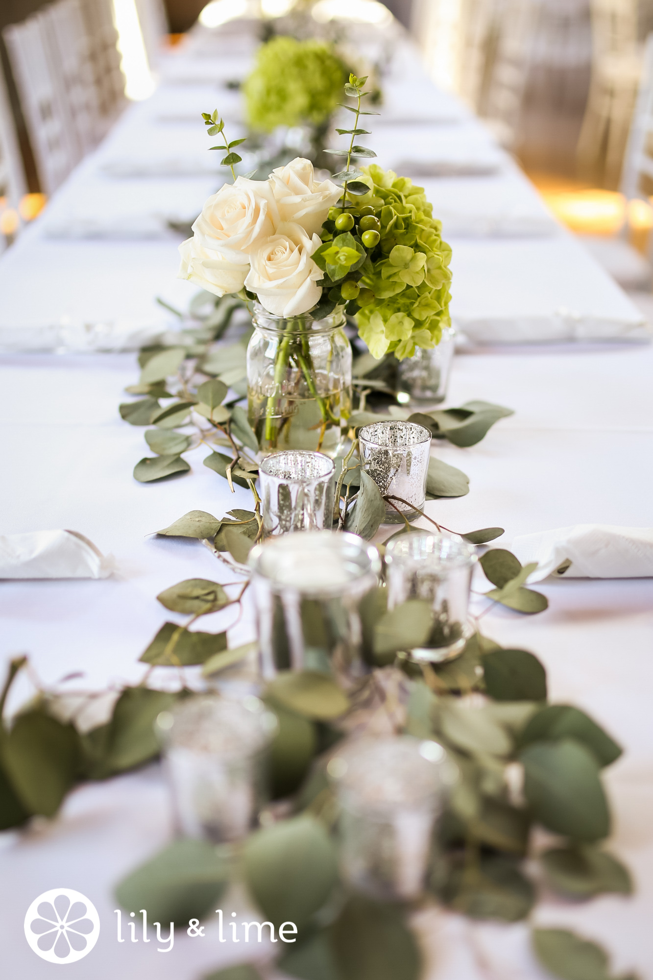 green leaf wedding table decor