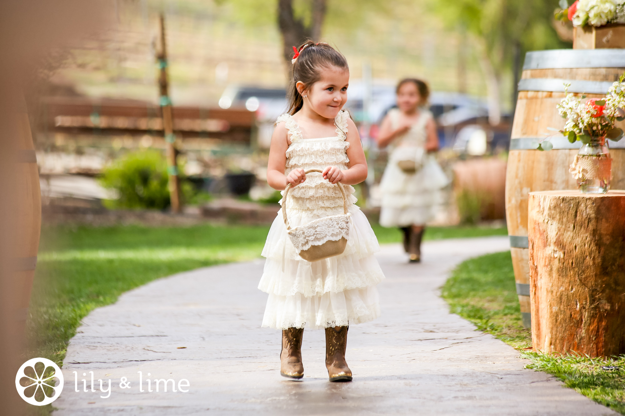 southern wedding flower girl