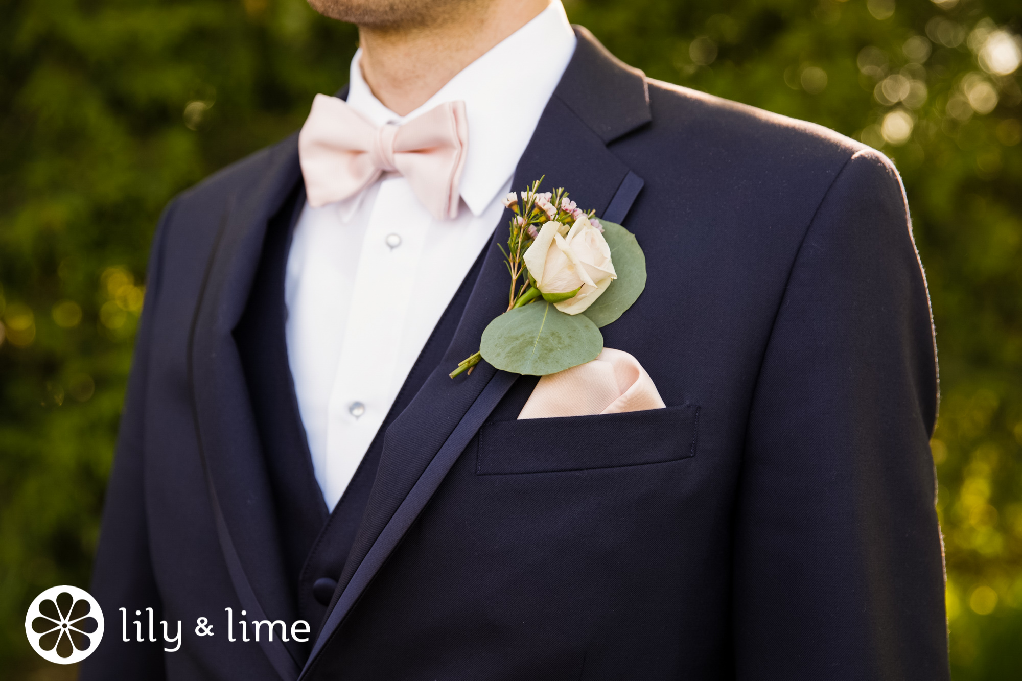 accessories for groom and groomsmen