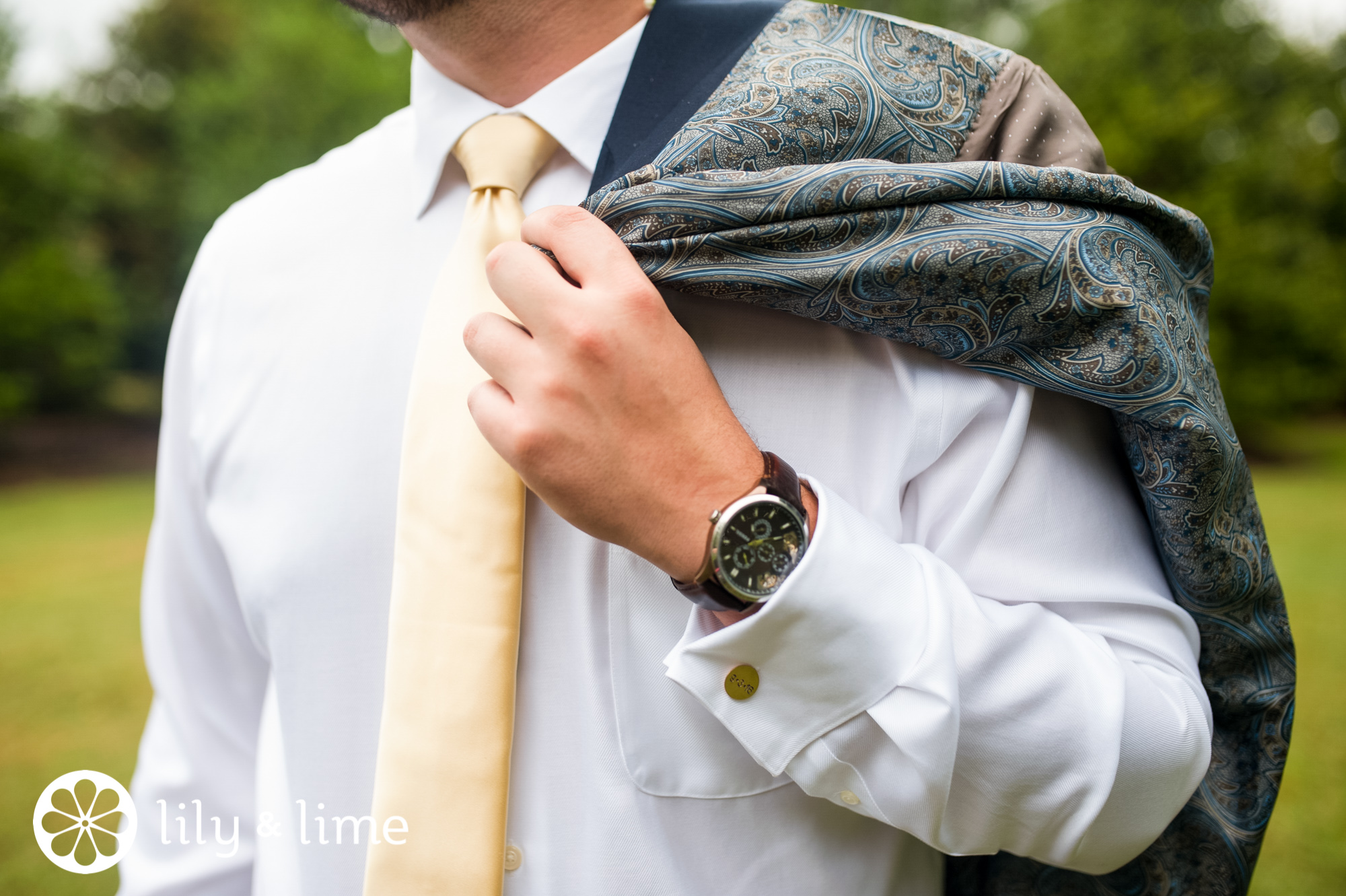 groom accessories