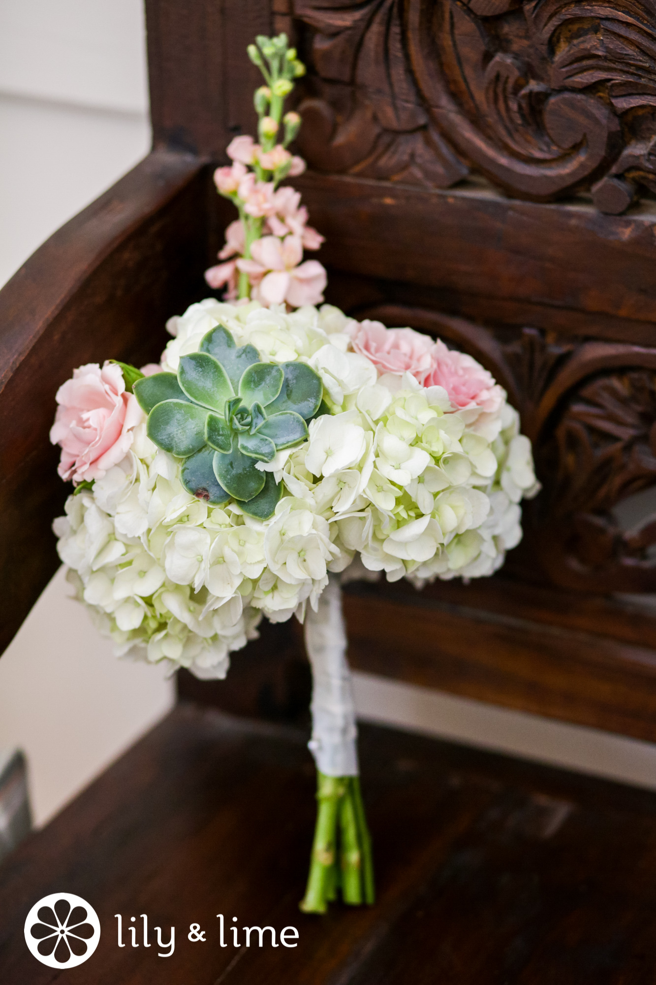 simple succulent wedding bouquet