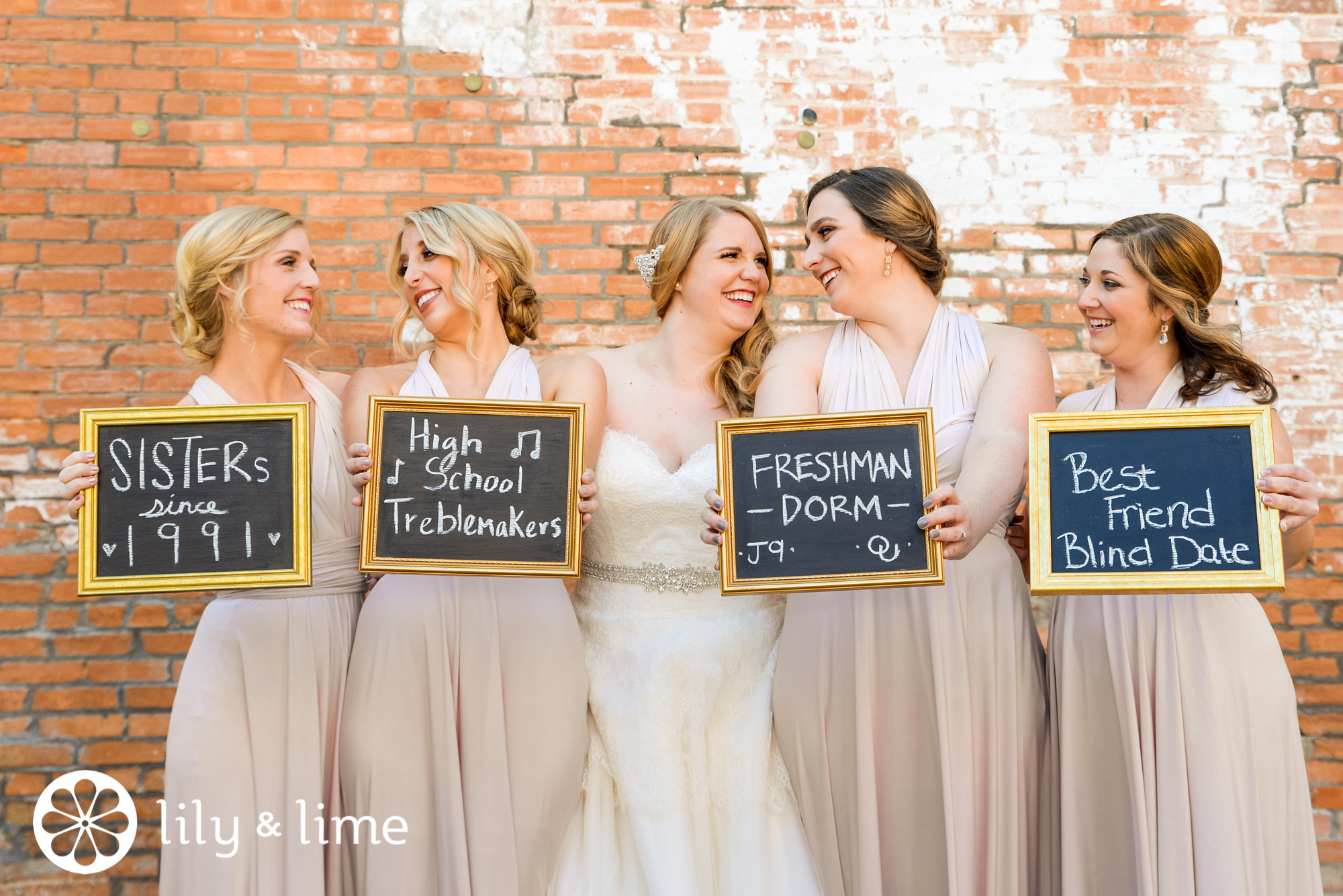 bridesmaids photo prop ideas